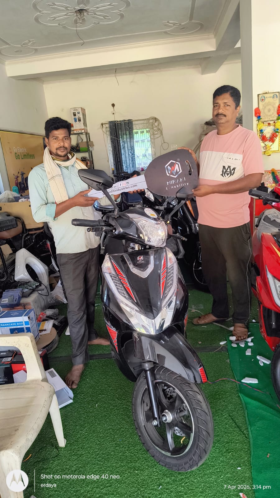 Electric scooter delivery